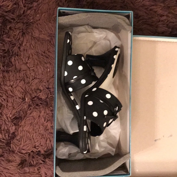 Polka dot women’s sandals - Picture 2 of 2